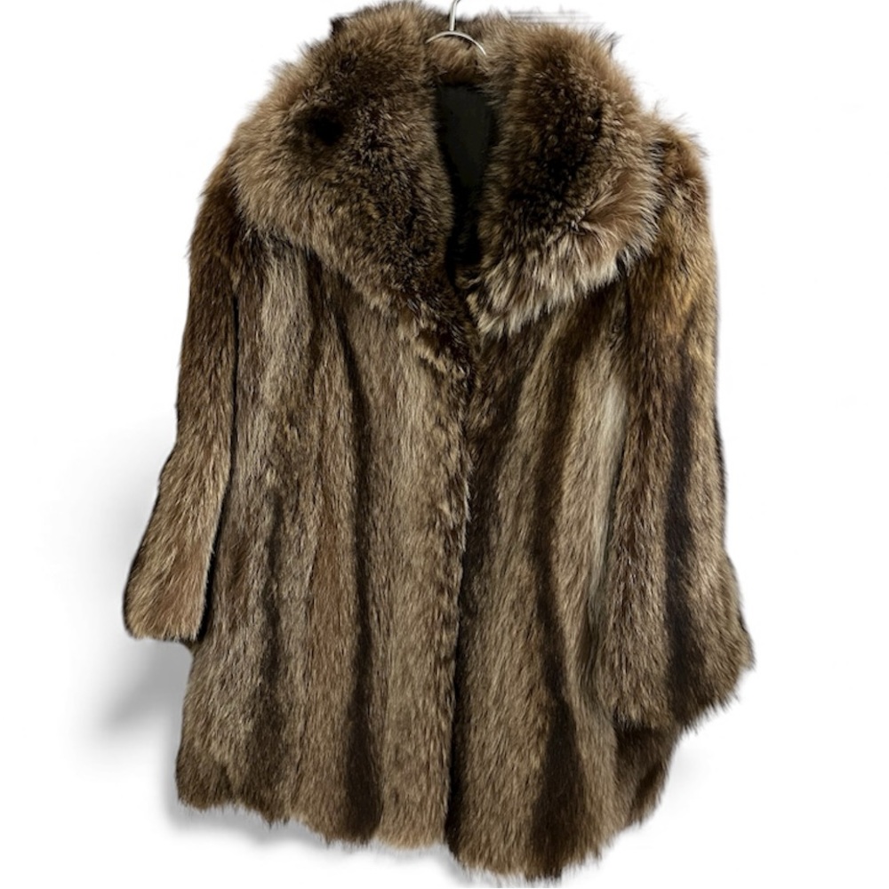Elegant Vintage Mid 1970s Racoon Fur Coat